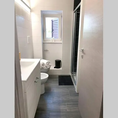 Finestra Sul MareAppartamento Vicino Al Mare Apartament *